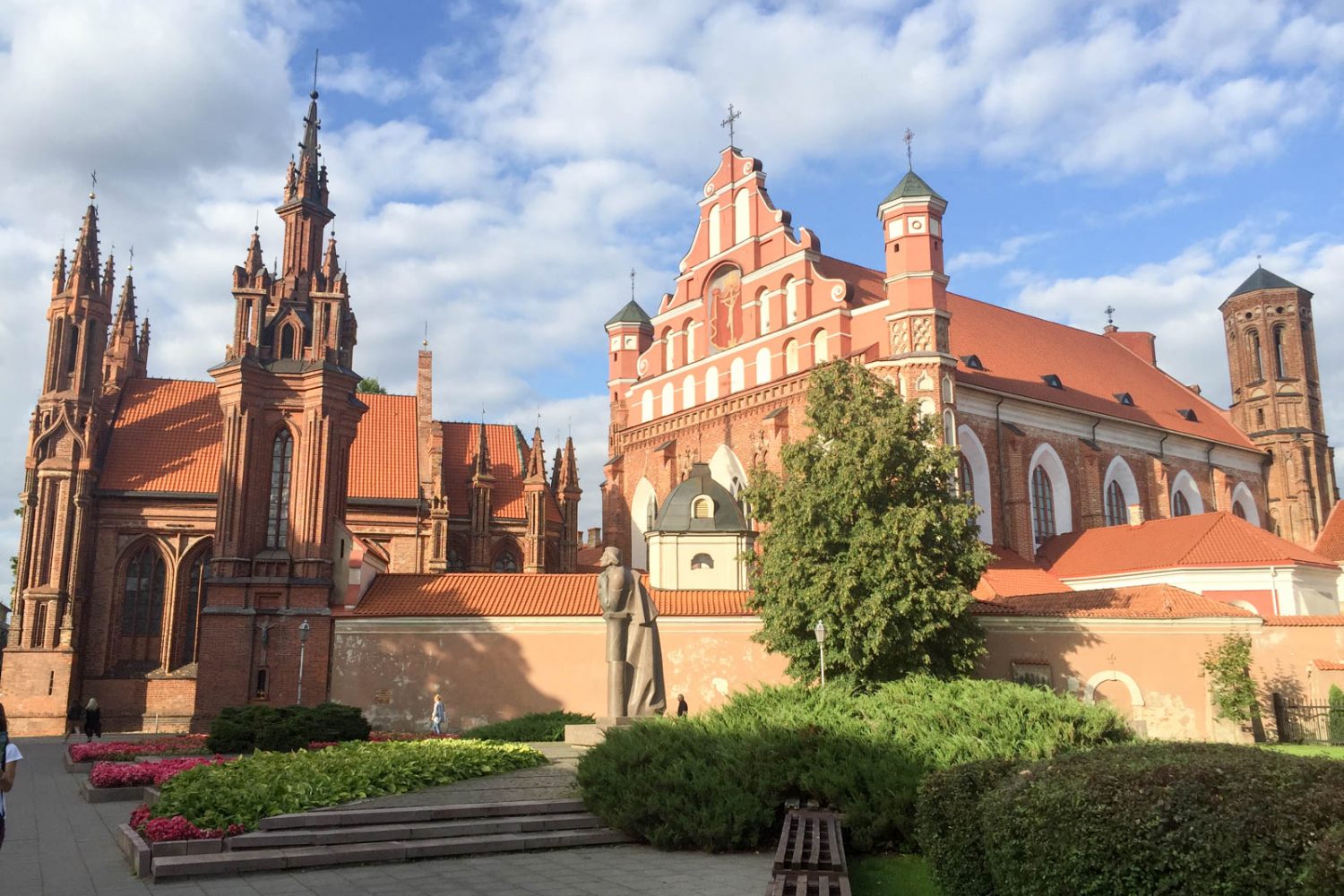 tour around vilnius city and trakai castle