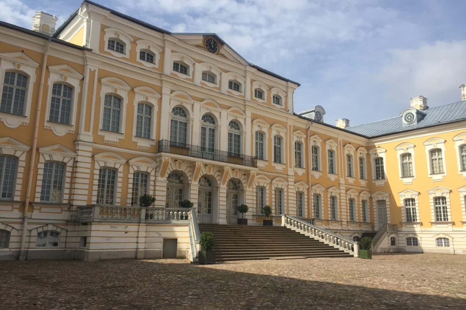 rundale palace vilnius riga group tour Discover Lithuania